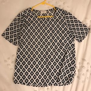 Patterned top